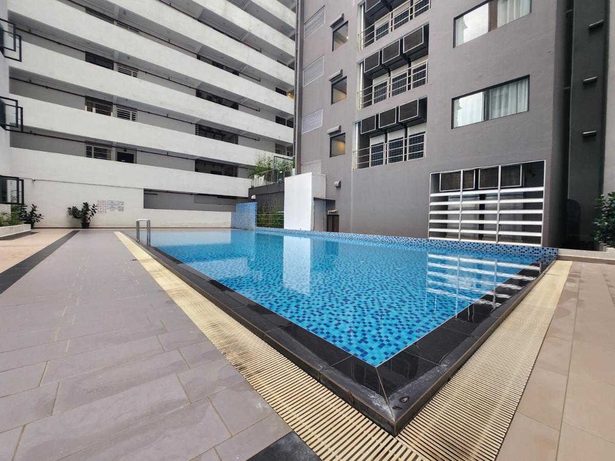 Apartment Sky River Front @ Aghome *